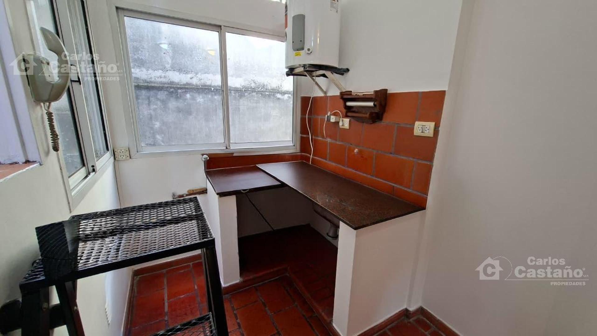 Depto Tipo Casa en Alquiler en Florida Mitre/Este, $ 800.000