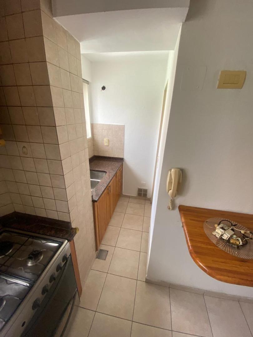 Departamento en Alquiler con 1 cocheras