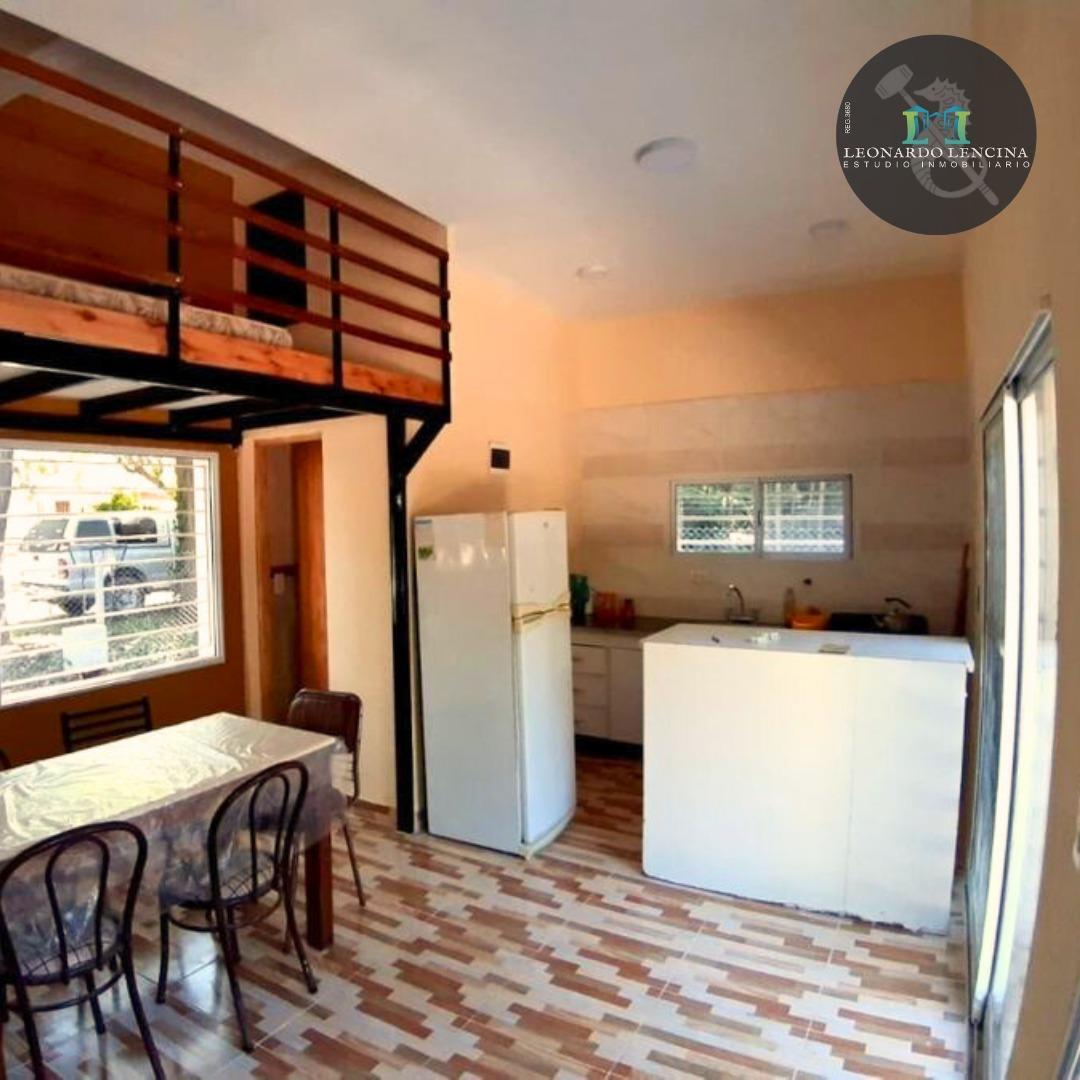 Casa 2 ambientes con 1 baño