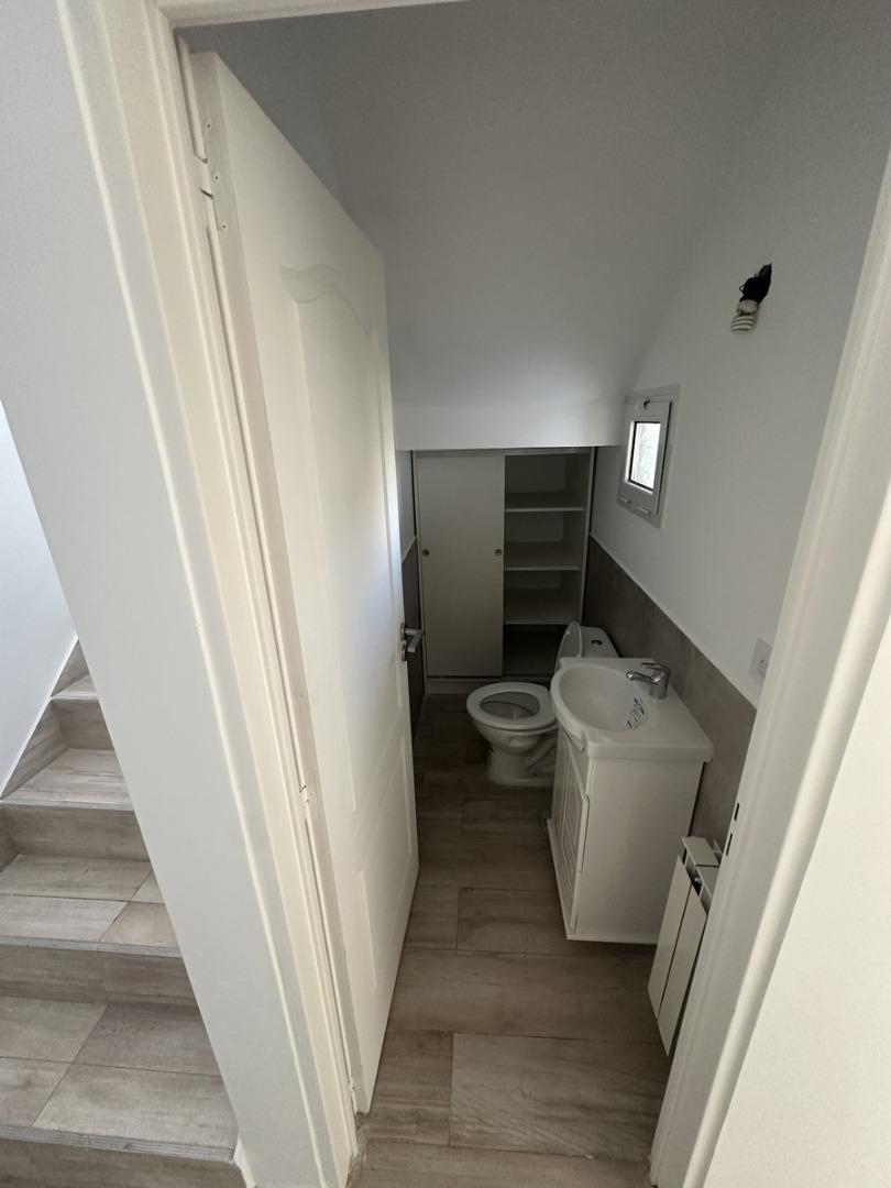 Casa 4 ambientes con 4 baños