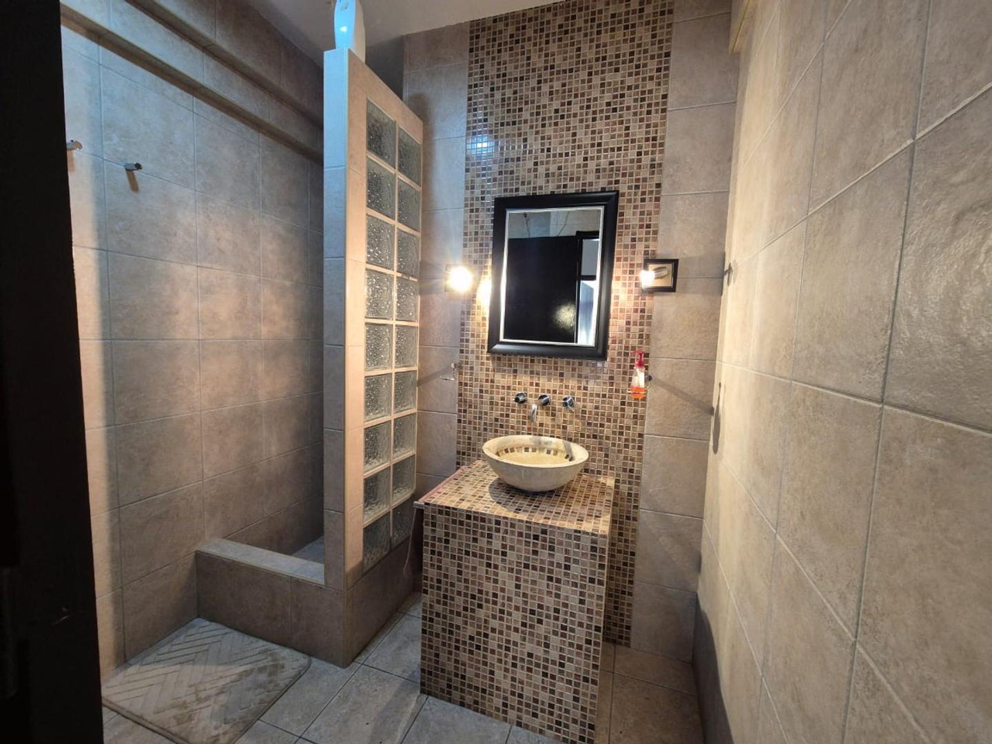 Depto Tipo Casa en Venta 8 años