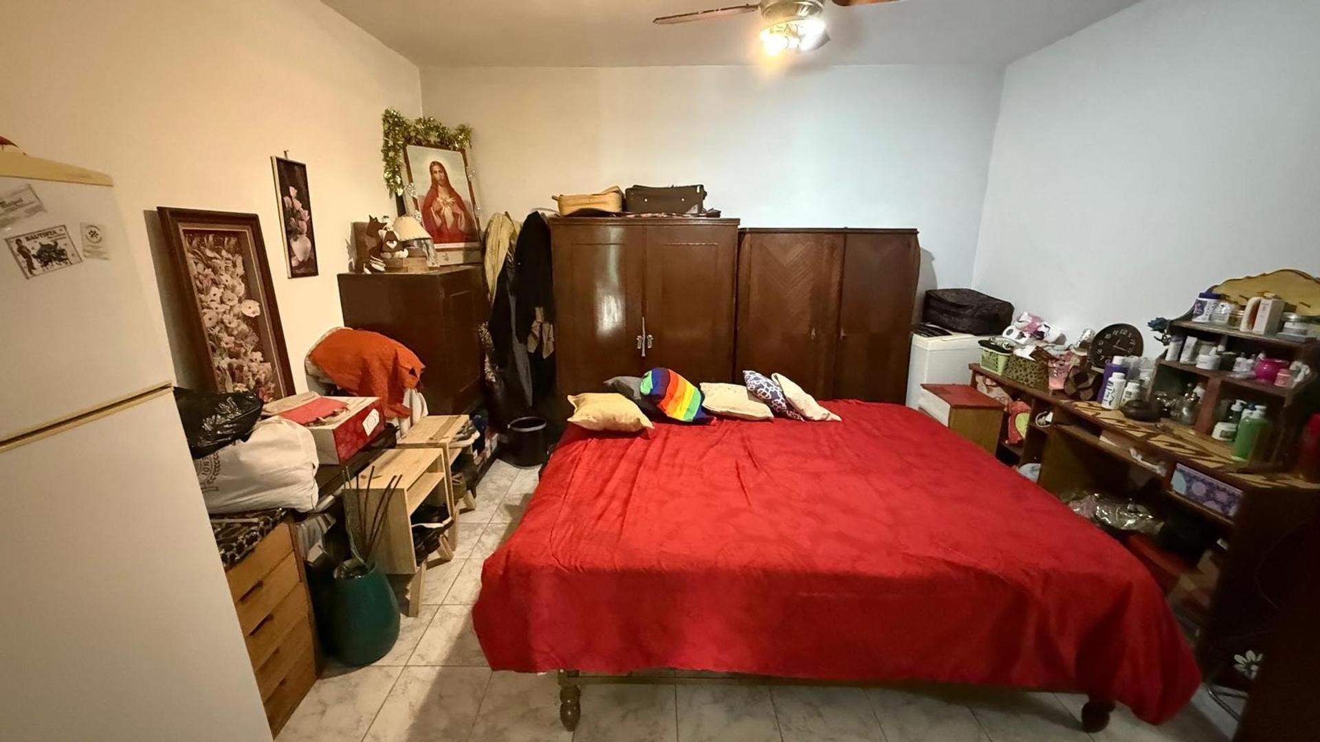 Depto Tipo Casa en Venta 50 años