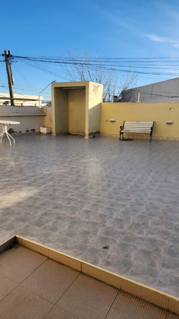 Casa 4 ambientes con 4 baños