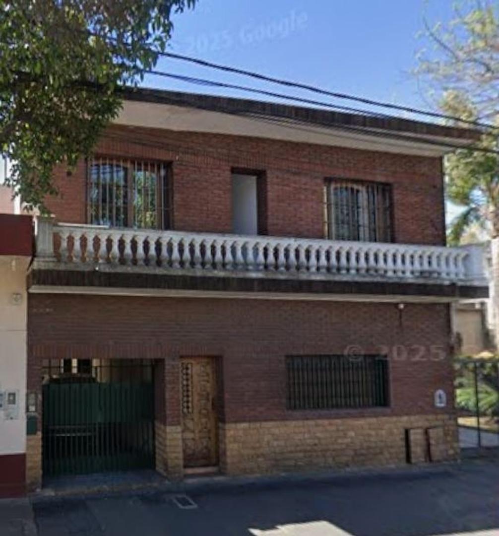 OPORTUNIDAD Casa 5 Ambientes c/ Cocheras + Quincho