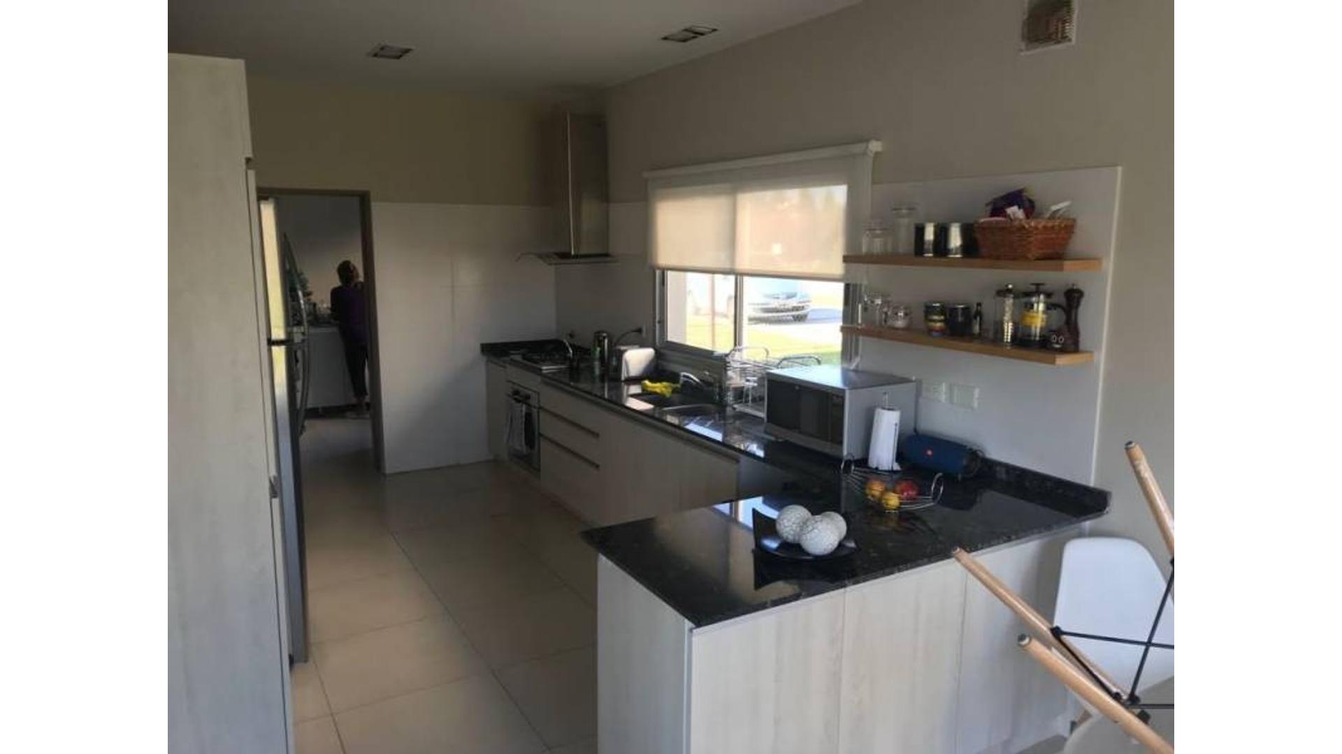 Casa en Venta de 4 dormitorios