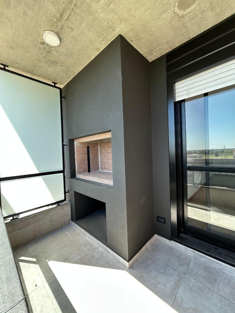 Av. Miglierini 772 , Piso 05