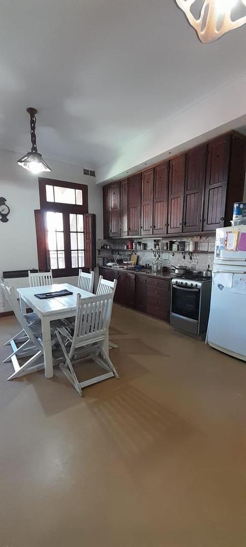 Casa 6 ambientes con 1 baño