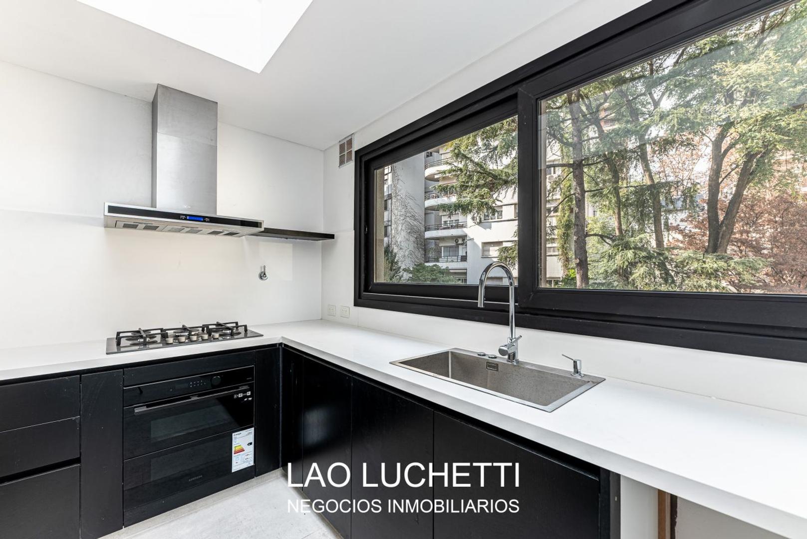 Departamento en Venta con 3 cocheras