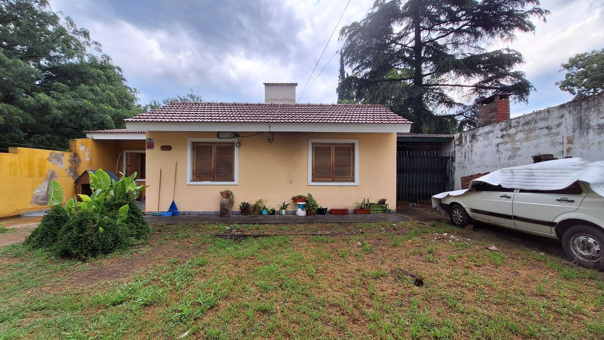 Casa + galpon + terreno de 1100m2 en Arguello