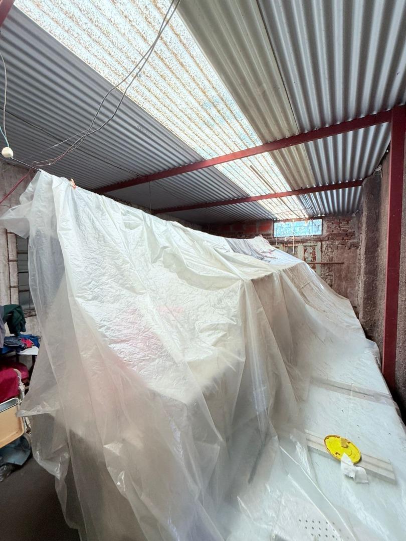 Casa 2 ambientes con 2 baños