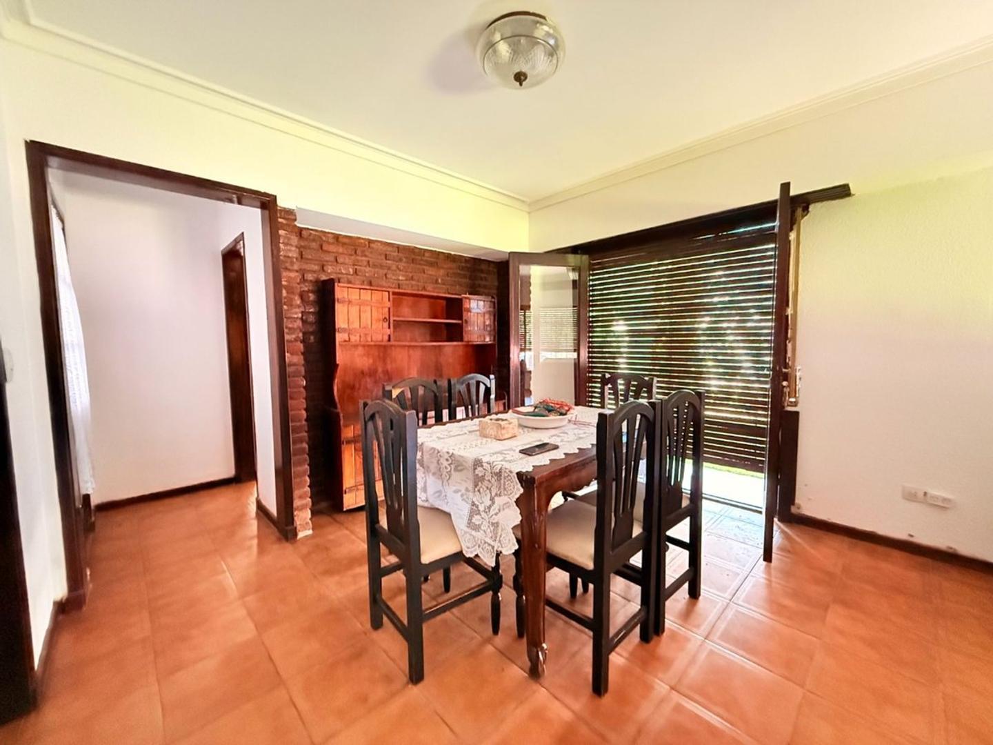 ALQUILER CASA 3 AMBIENTES CON GARAGE