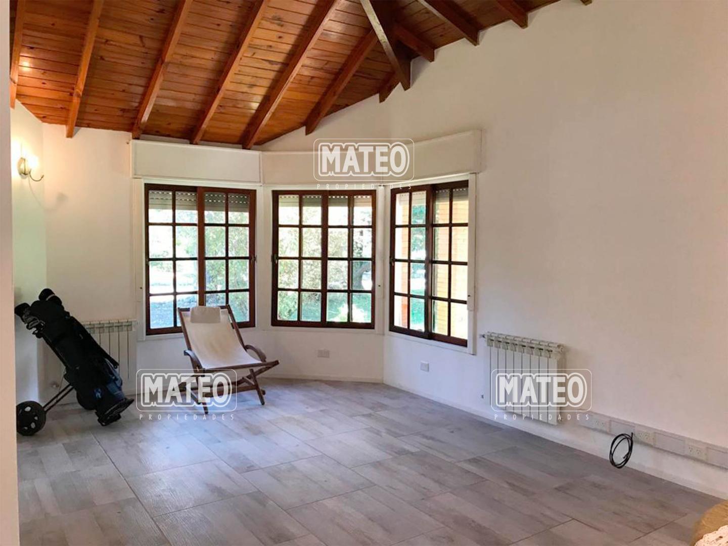 FONDO A HERMOSA AREA VERDE