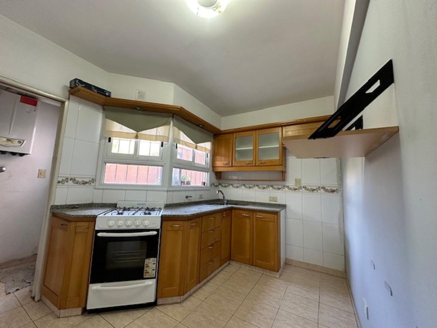 Departamento 3 ambientes con 2 baños