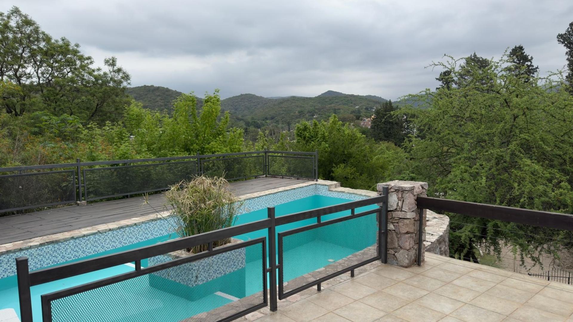 Casa en Venta 3 dorm Rio Ceballos