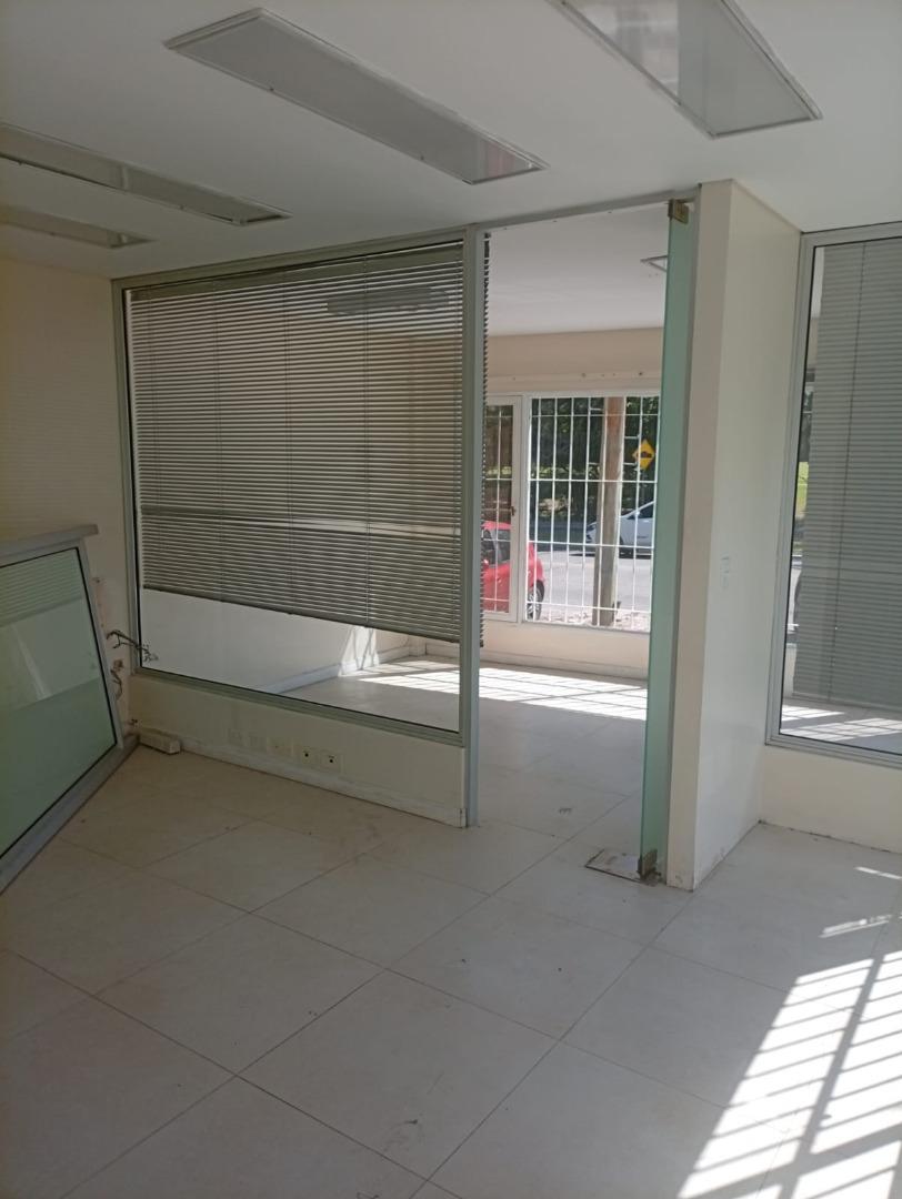 Av Blanco Encalada 200