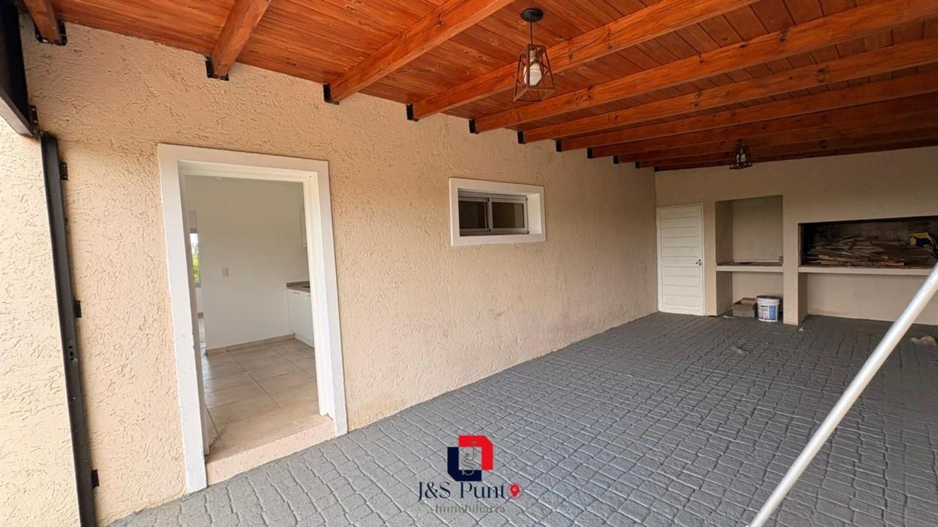 Casa en Alquiler de 2 dormitorios