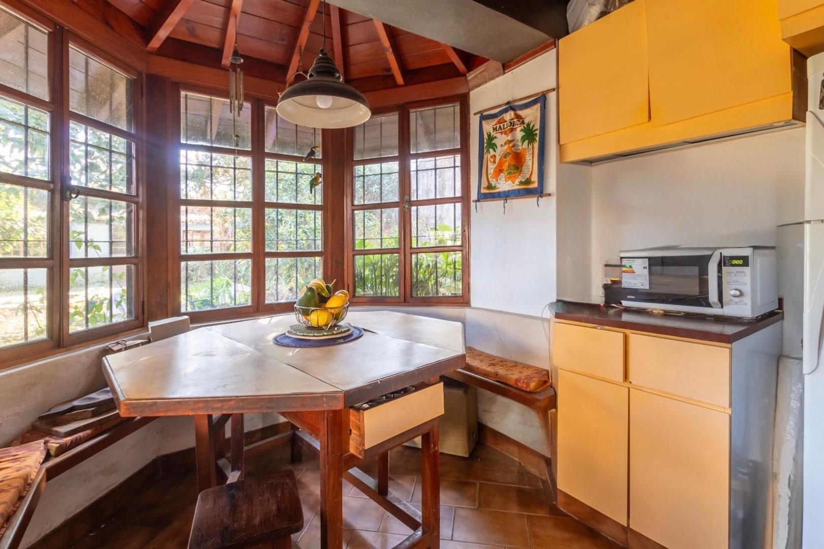 Casa con jardín y piscina • Venta • Florida