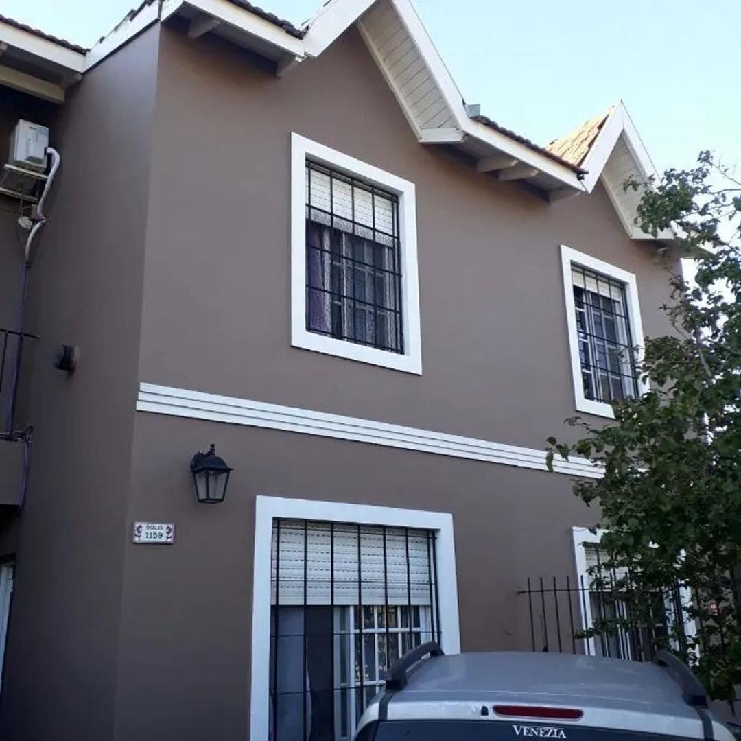 PH EN VENTA TIGRE 4 AMB CON JARDIN Y COCHERA
