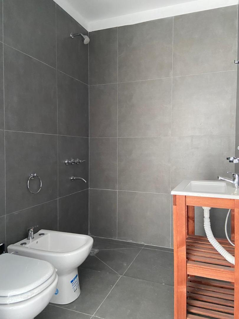 Departamento en Alquiler en Castelar Norte, $ 400.000