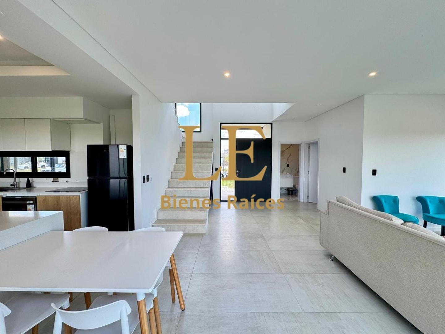 Casa en Alquiler al Noroeste