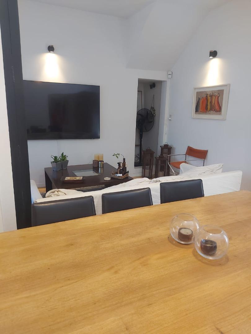 Casa RECICLADA Nva Cordoba - 6 dormis - Apta Residencial