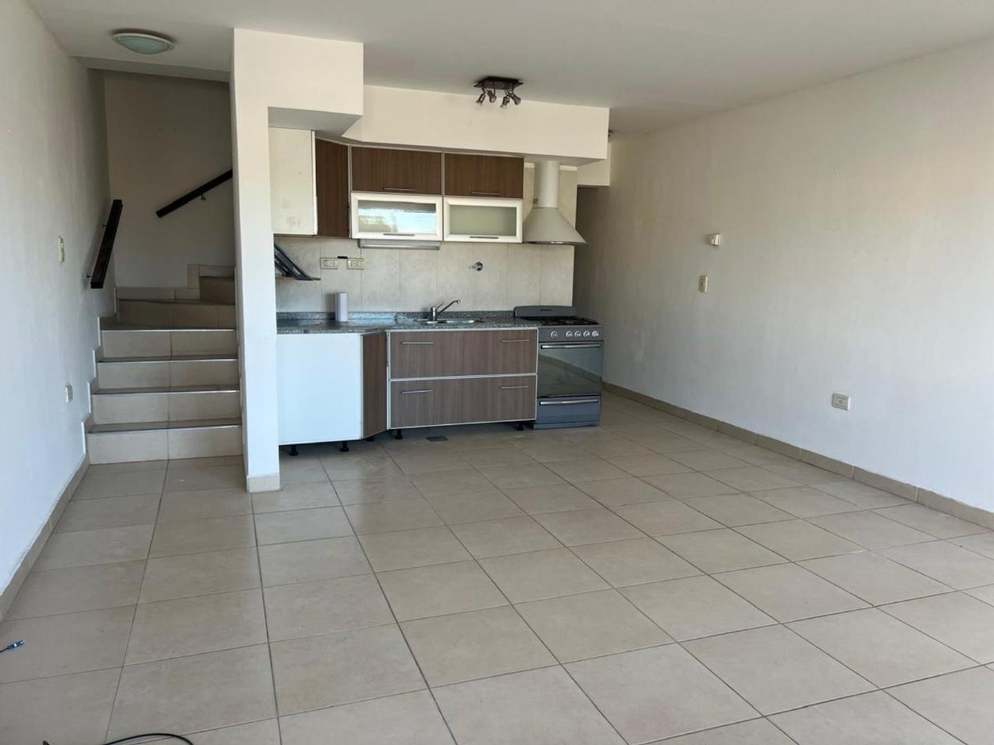 Depto Tipo Casa en Venta de 2 dormitorios