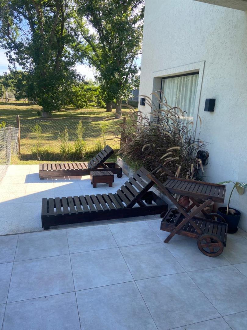 Casa 4 ambientes con 3 baños