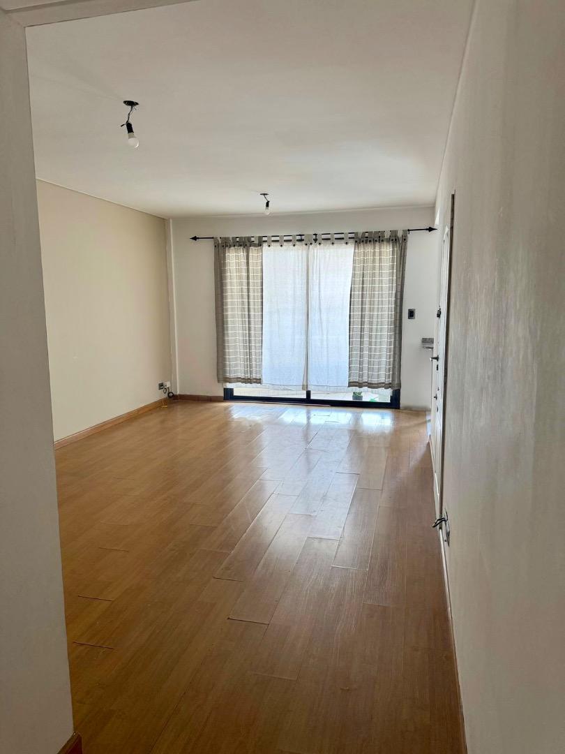 Manuel Castro 71 , Piso 1