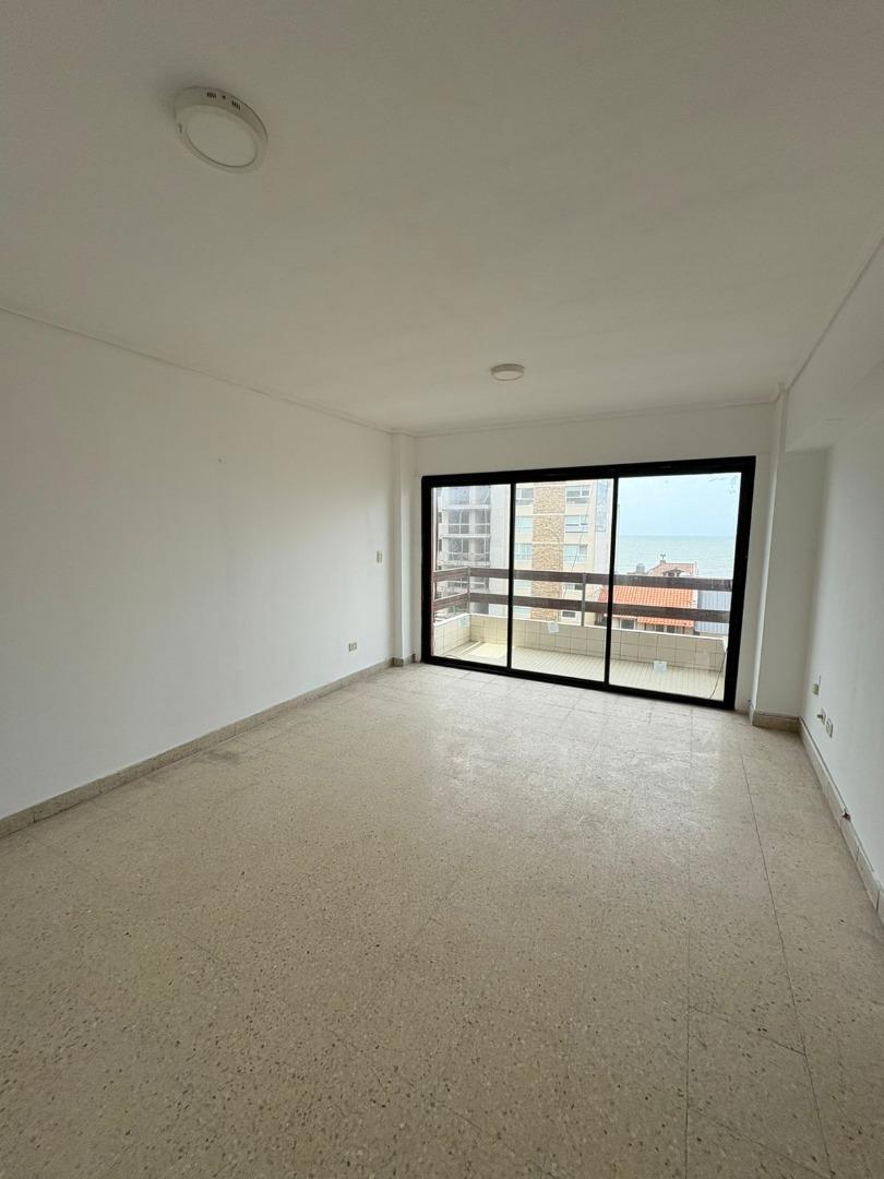 Av. Independencia 500, Piso 4