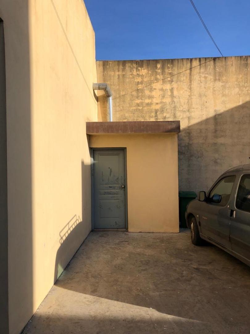 Avenida Calle Real 363