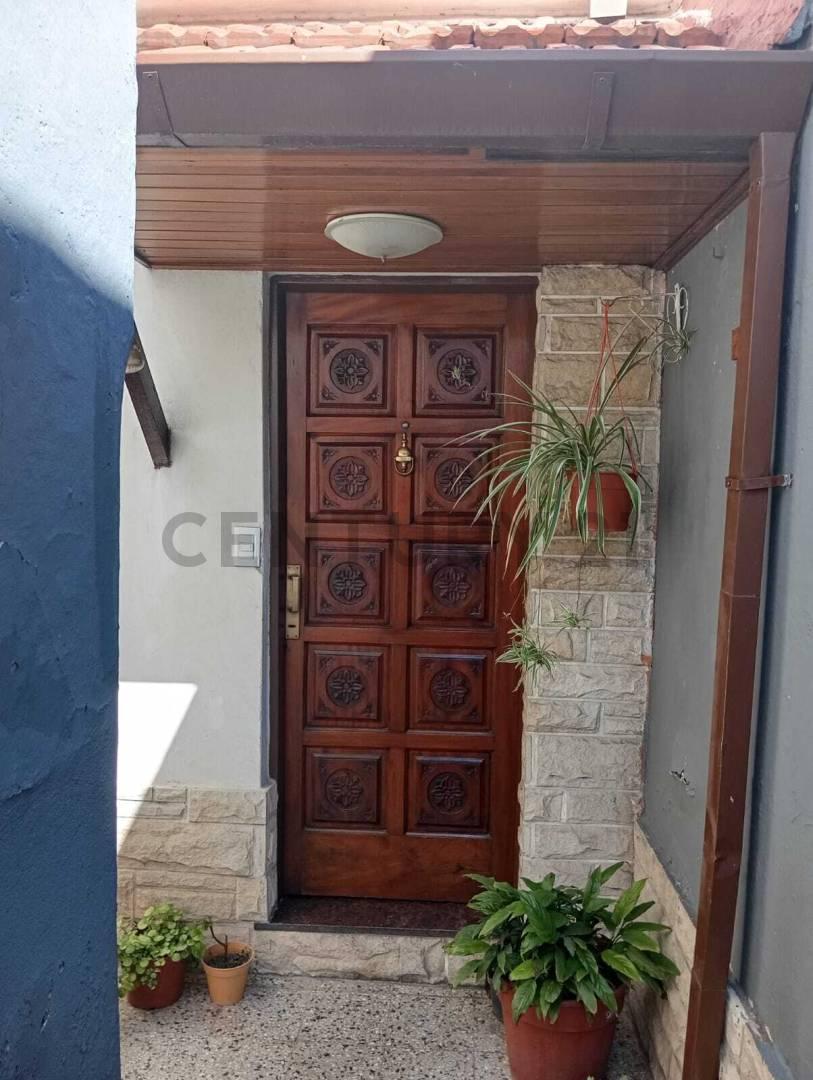 VENTA PH 4 AMBIENTES TIPO DUPLEX SARANDI AVELLANEDA