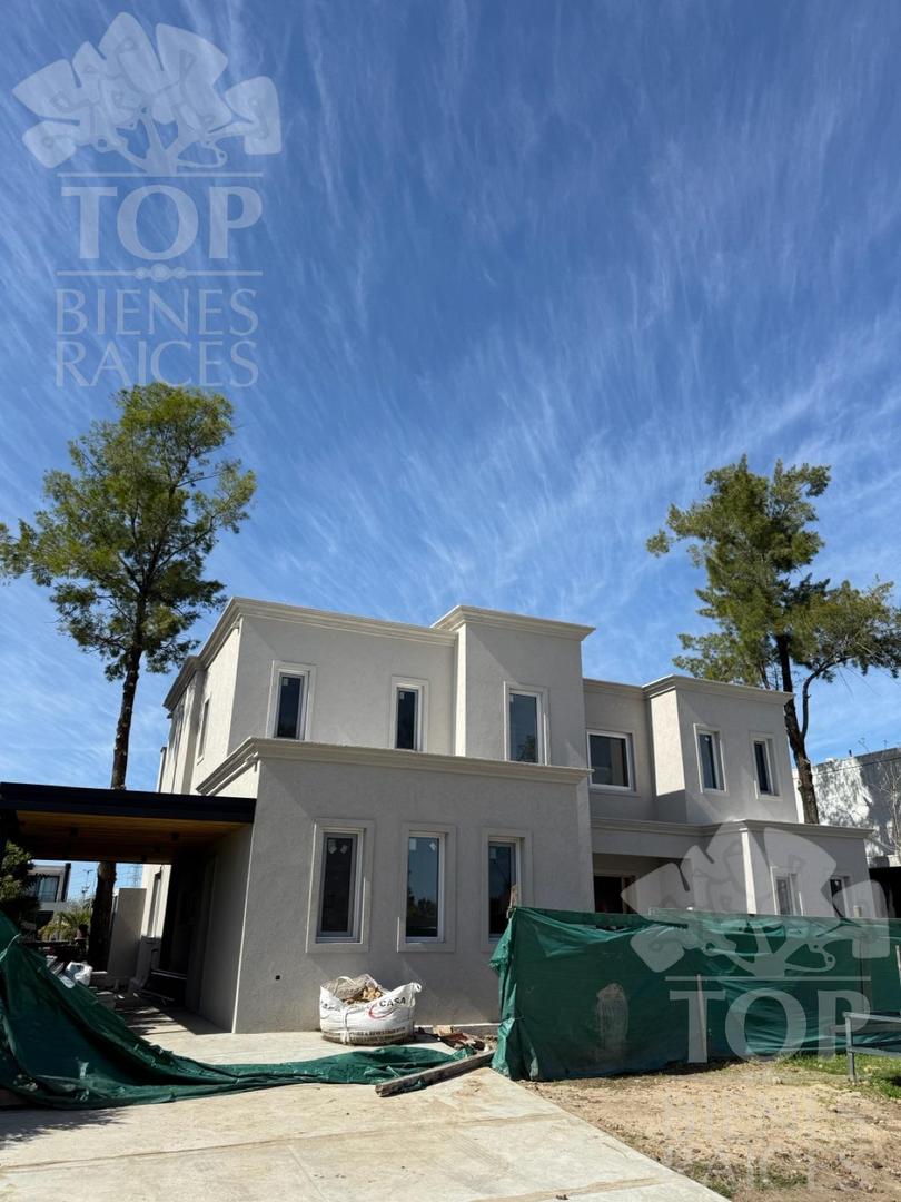 Casa en Venta al Suroeste