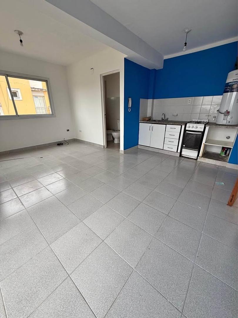 Departamento en Alquiler en Zona Centro, $ 370.000