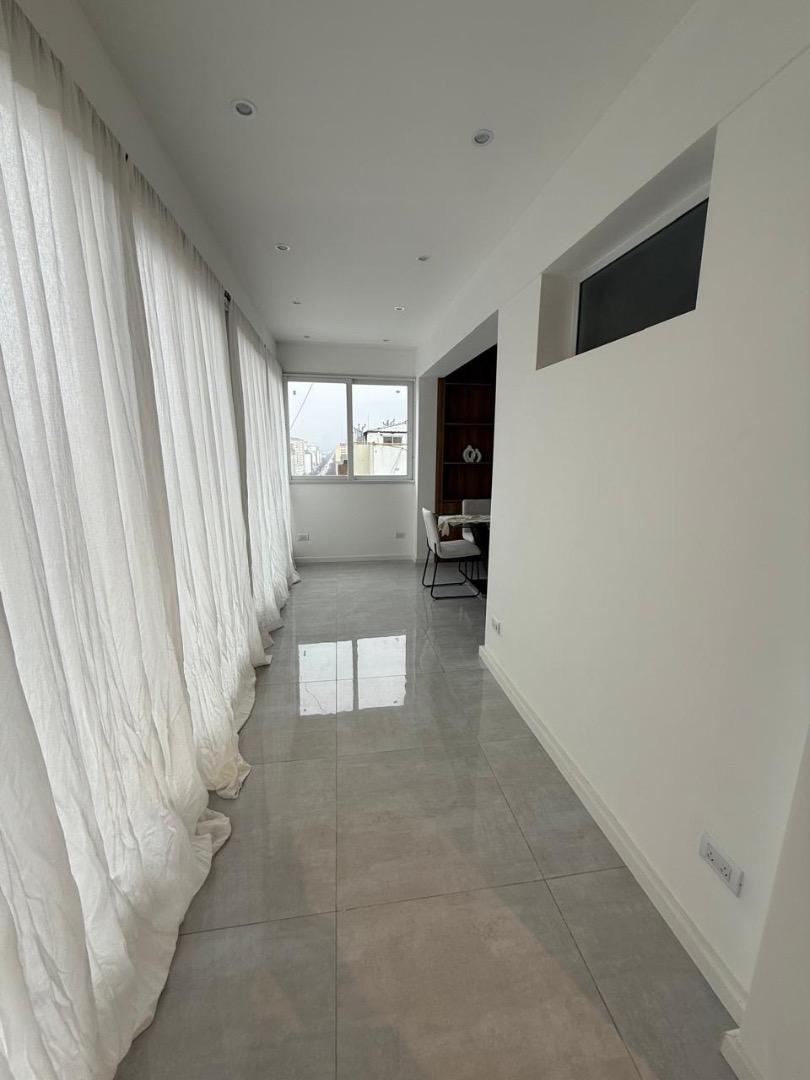 3 amb a la calle c/ balcón