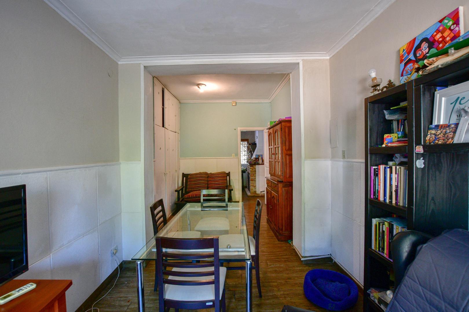 Casa 3 ambientes con 2 baños