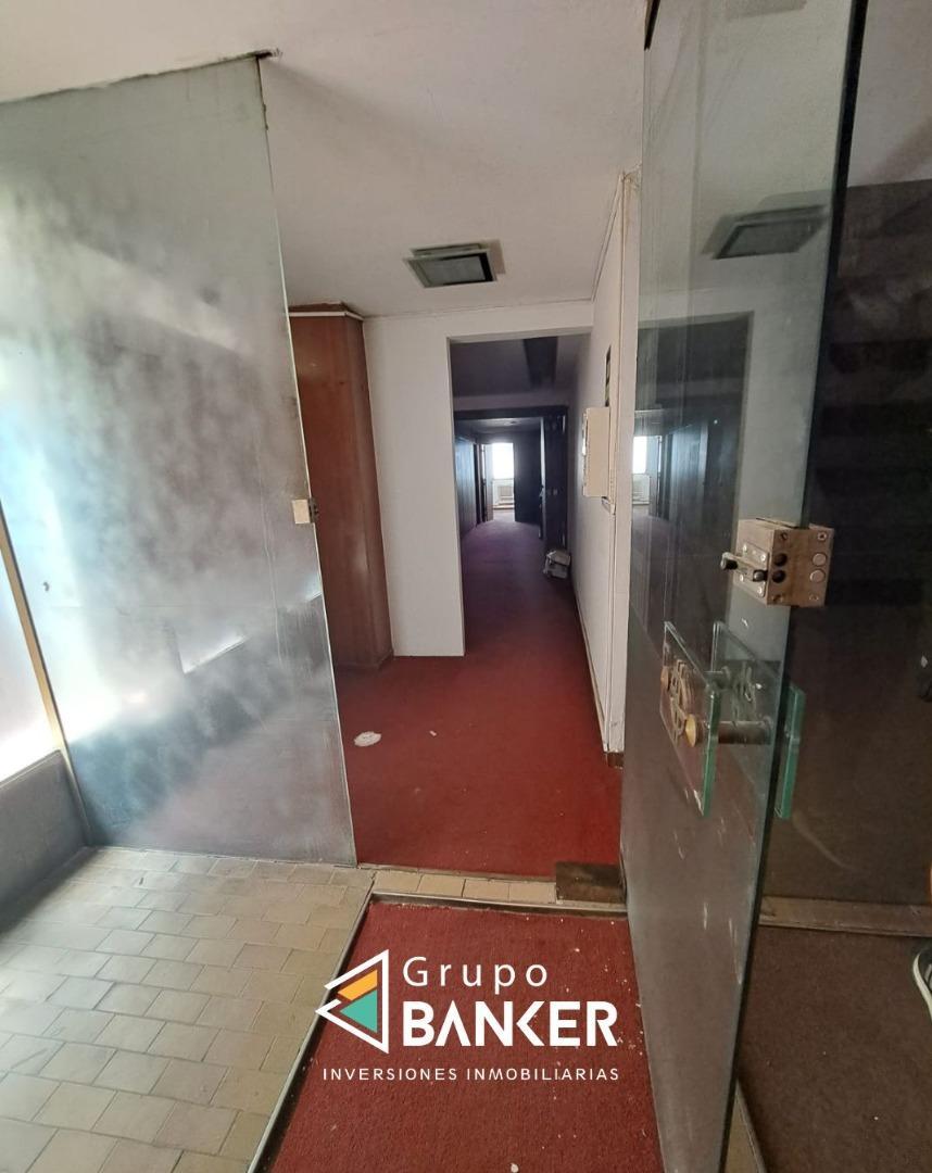 Oficina 4 ambientes con 1 baño