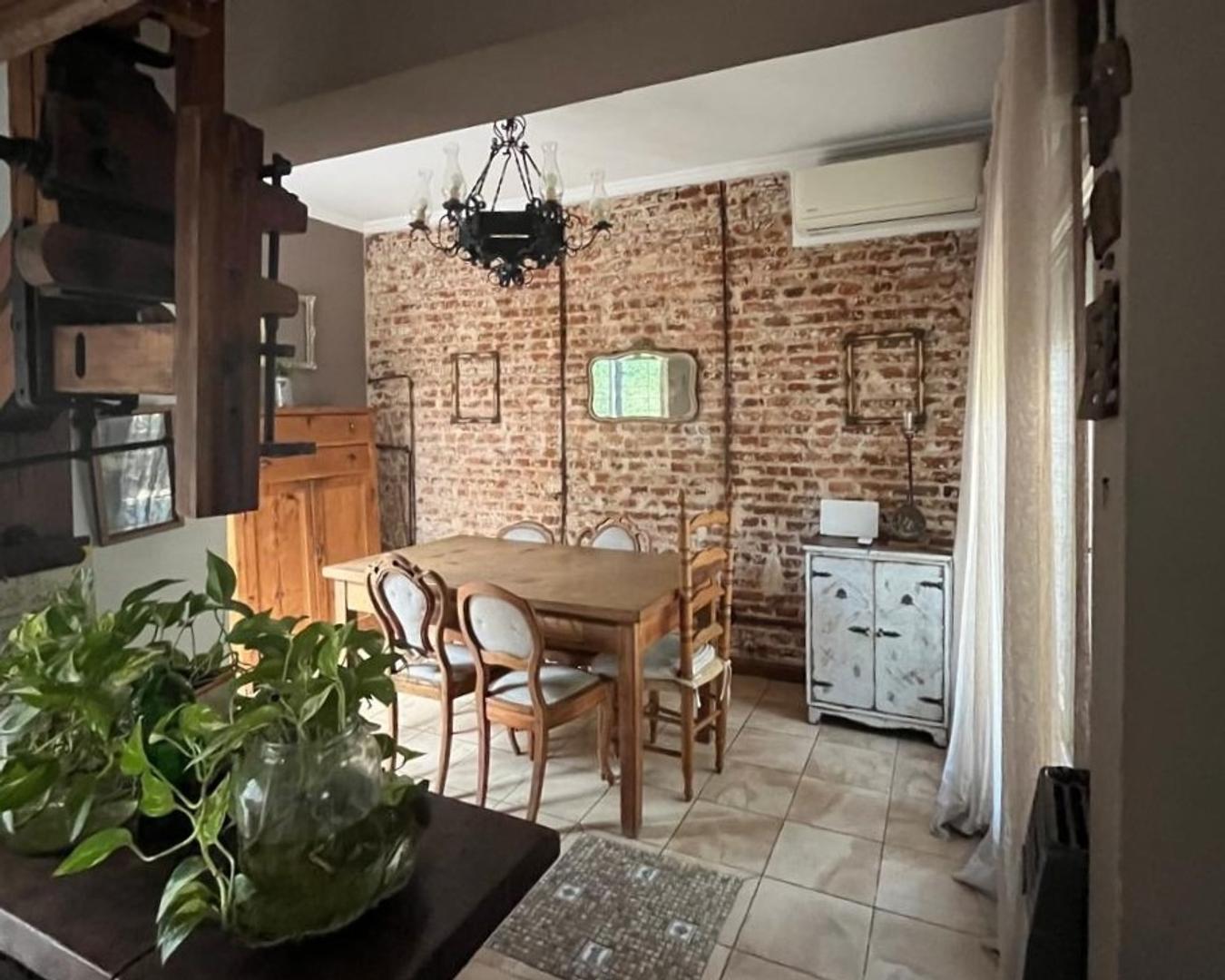 Casa en Alquiler en Castelar Norte, $ 1.500.000
