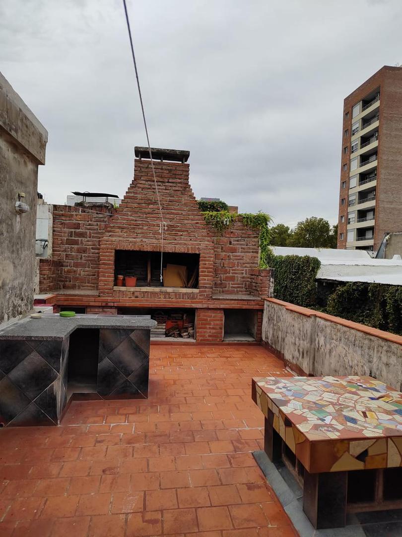 Casa de pasillo de 3 dormitorios en alquiler