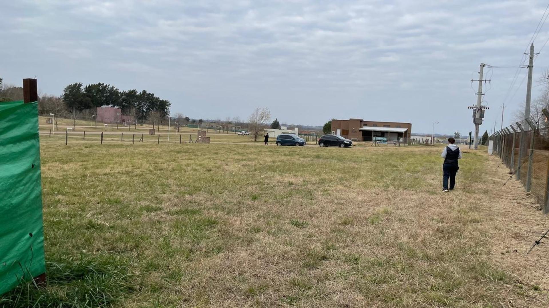 Adg. Oportunidad! Lote Con Proyecto En Las Calandr