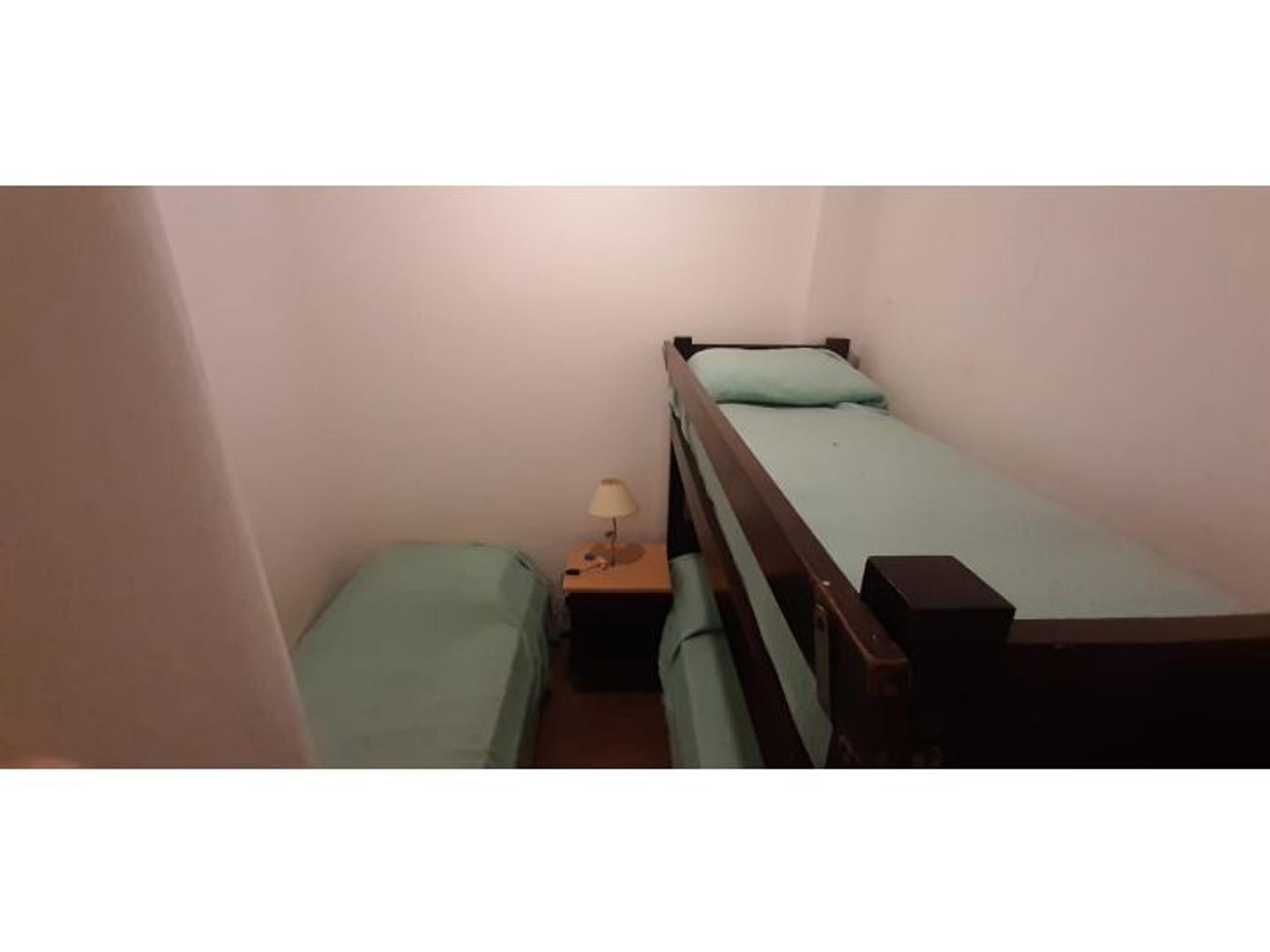 Alquiler temporario departamento 2 ambientes con dependencia Miramar