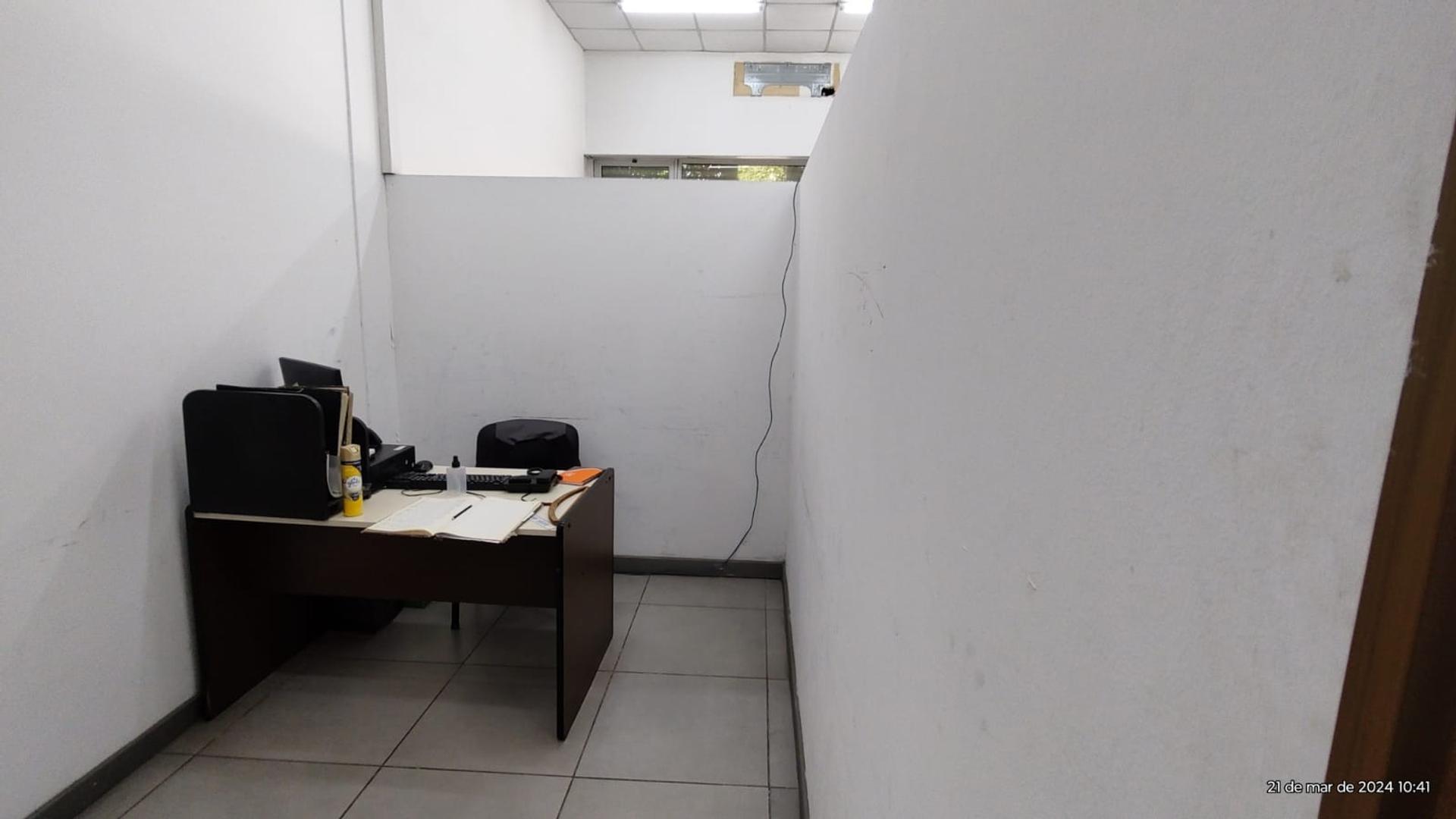 Local en Venta en Castelar Sur, USD 220.000