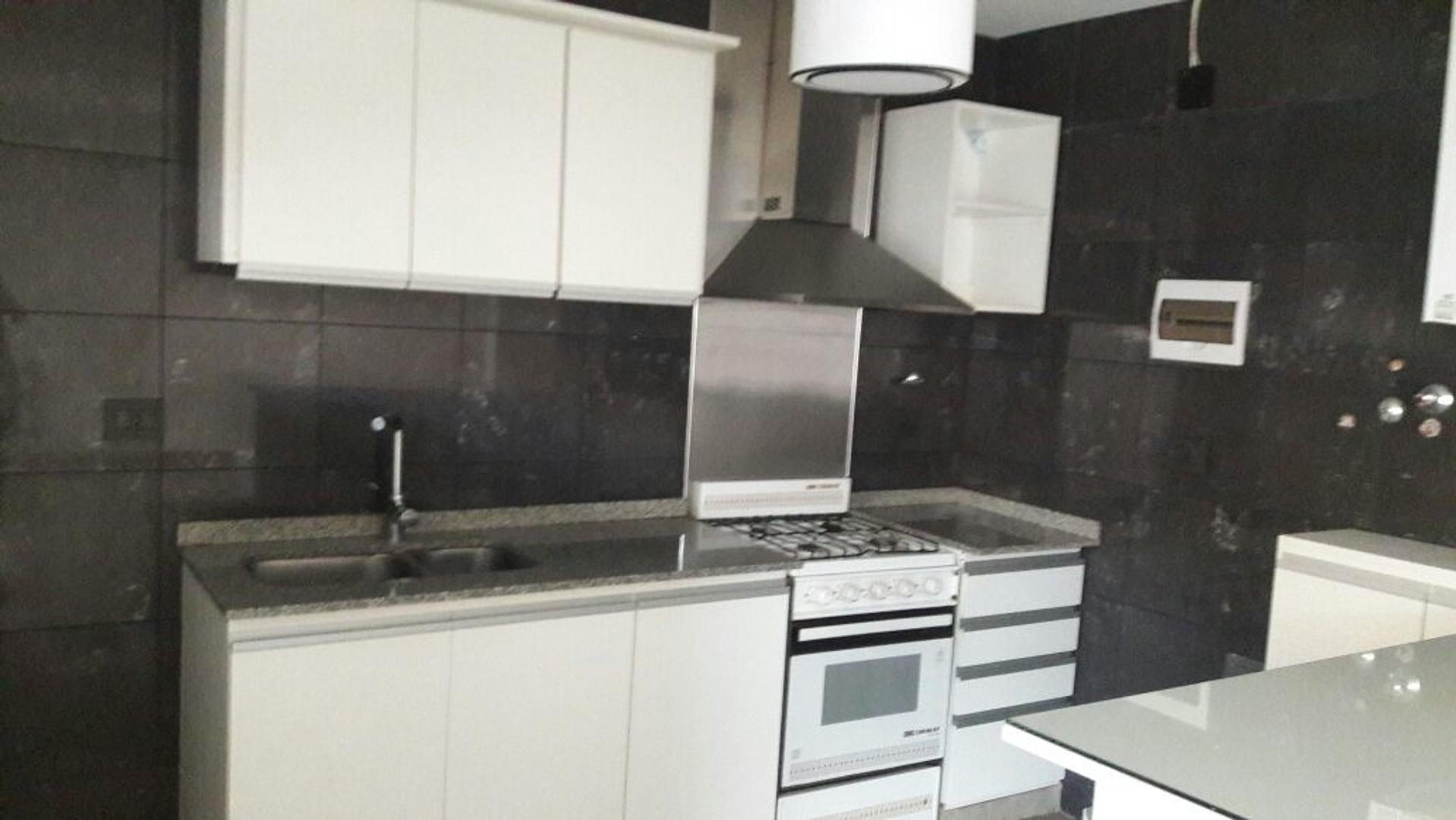 Dúplex Alto de Manantiales - 3 Dorm.- 3 Baños