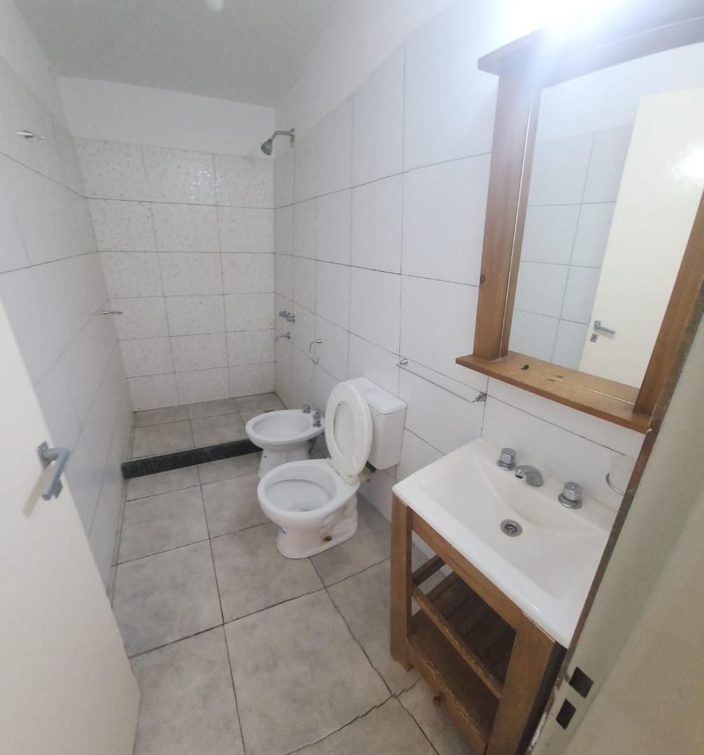 Depto Tipo Casa en Alquiler en Merlo, $ 450.000