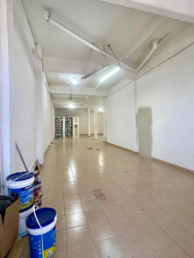 VENTA LOCAL EN BELLA VISTA