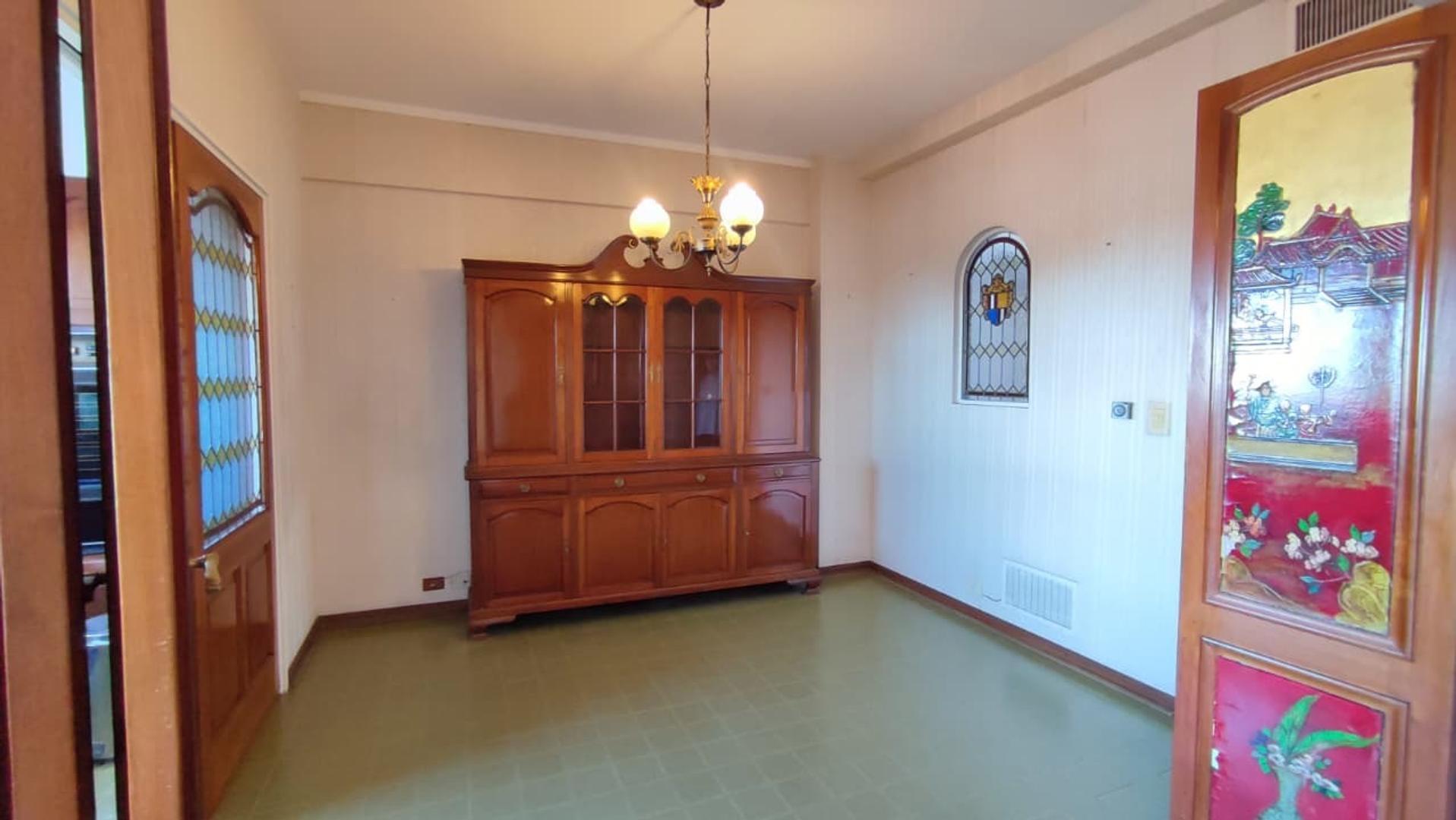 Departamento 4 ambientes con 2 baños