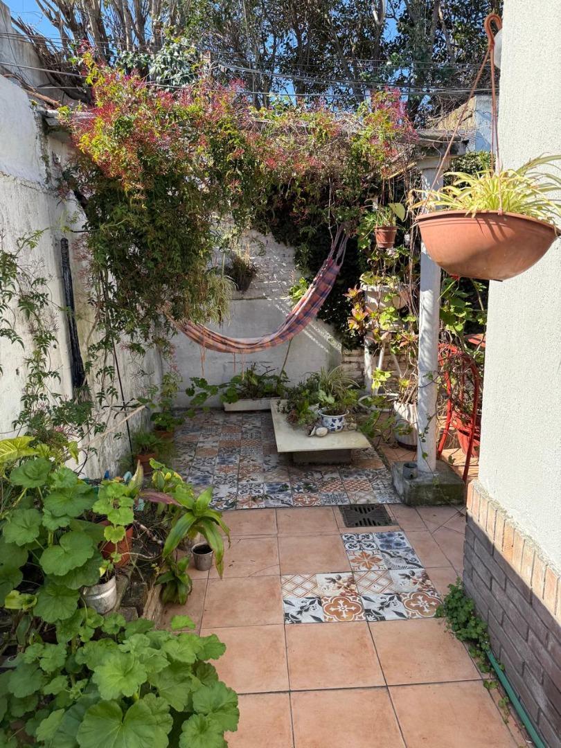 Juan Jose Castelli 900