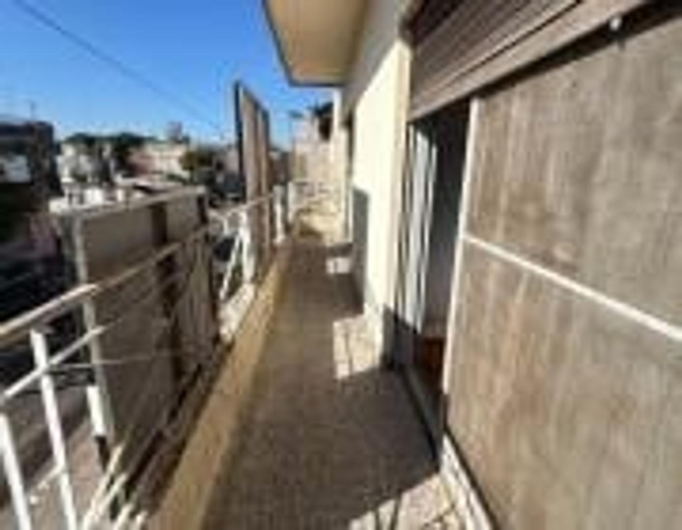 PH AL FRENTA 1 PISO BILLINGHURTS