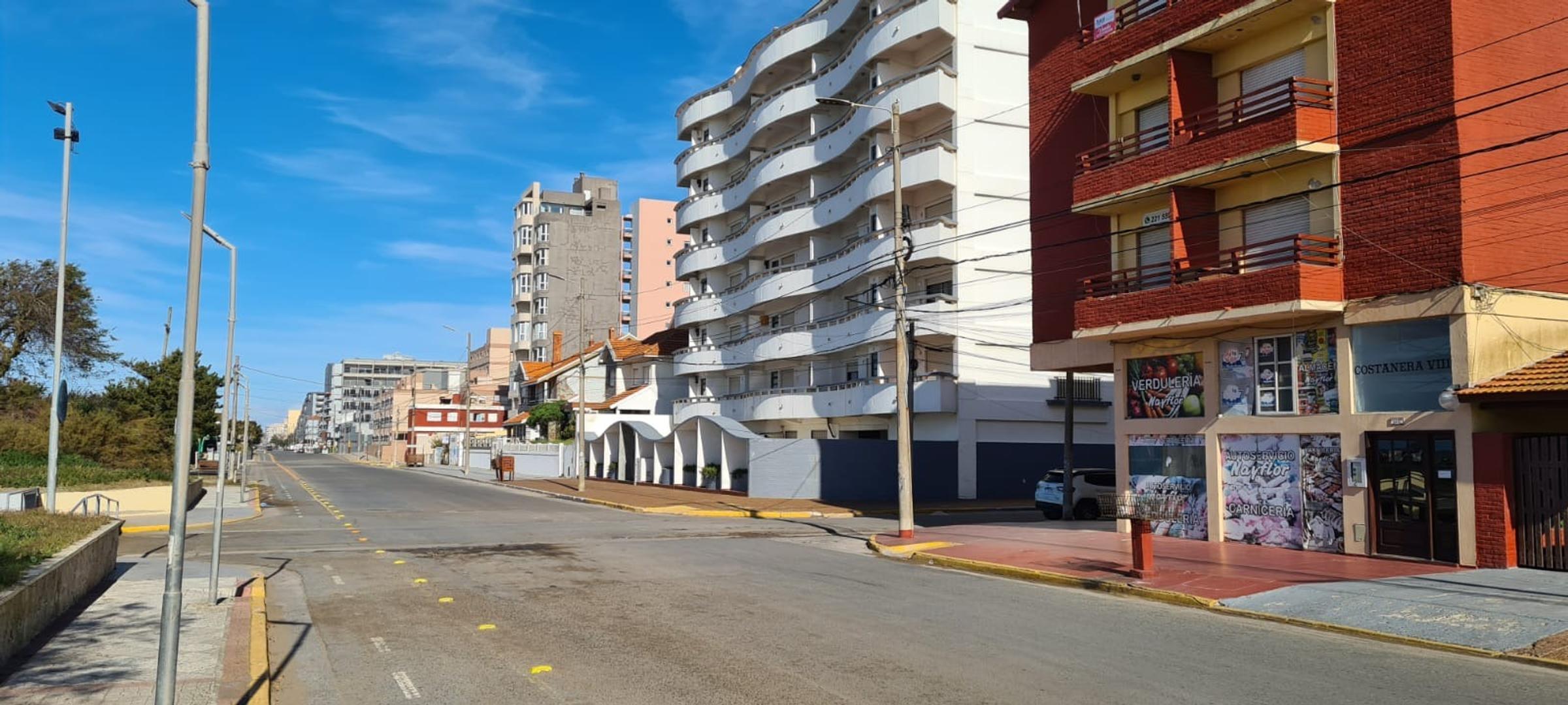 Costanera 2610 , Piso 2