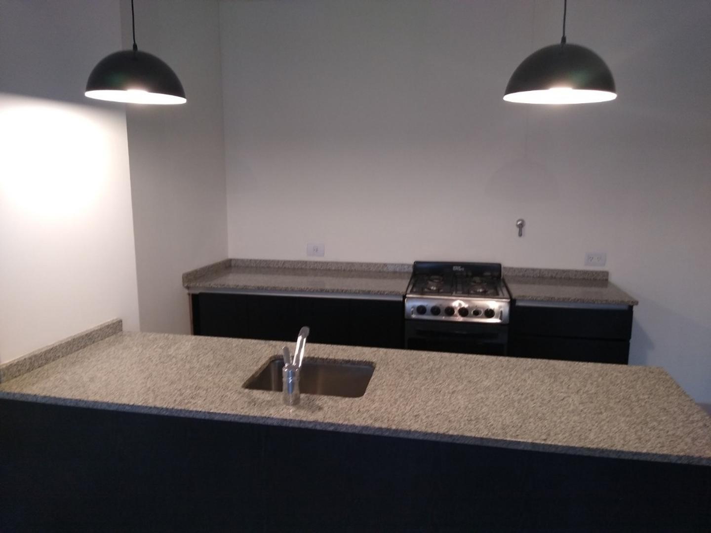 Departamento en Alquiler con 1 cocheras