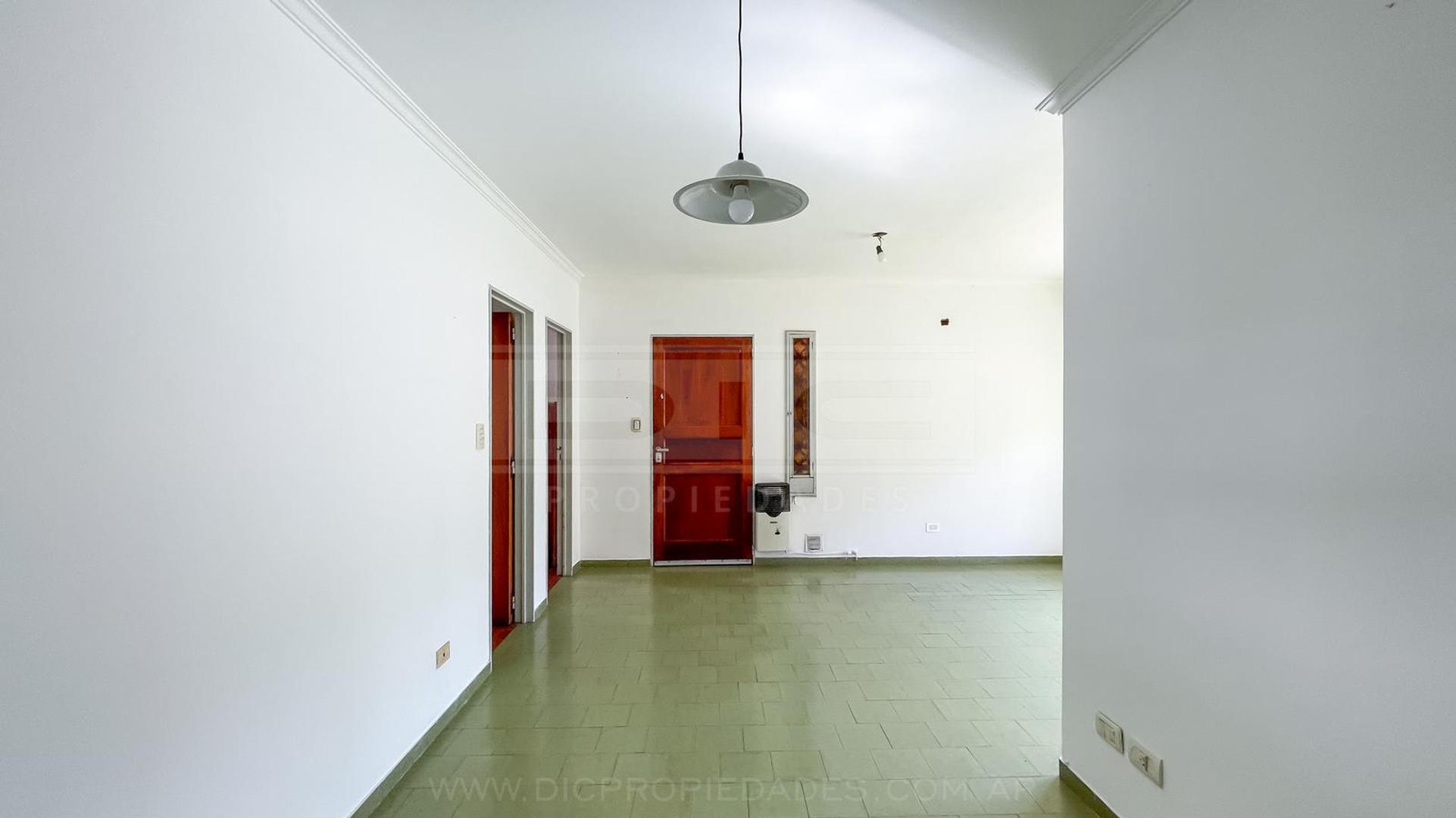 Depto Tipo Casa en Venta en Olivos Maipu/Uzal, USD 160.000